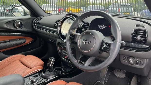 Mini Clubman Cooper Exclusive Steptronic Euro 6 WO73HKJ Black #6