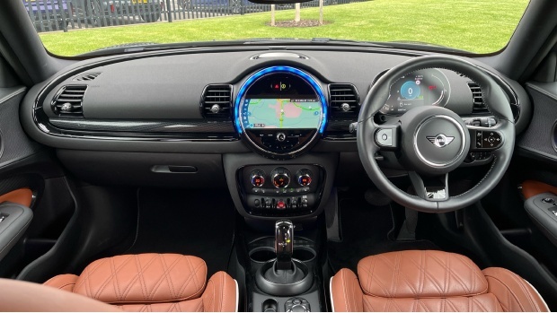 Mini Clubman Cooper Exclusive Steptronic Euro 6 WO73HKJ Black #4