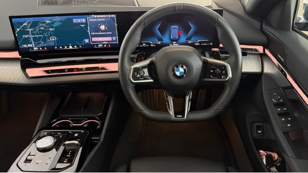 BMW 5 Series 520I Mht M Sport Steptronic Euro 6 GY25WEJ Blue #5