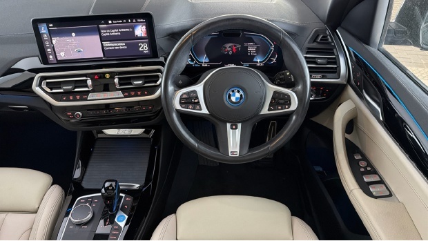 BMW iX3 80Kwh M Sport KR72DCU Black #5