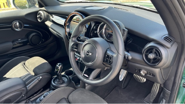 Mini Hatch Cooper Sport Steptronic Euro 6 LV22JUU Green #6
