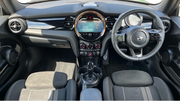 Mini Hatch Cooper Sport Steptronic Euro 6 LV22JUU Green #4