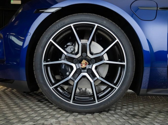 Porsche Taycan Performance Plus 105Kwh Black Edition 4S 11Kw Cha Blue #6
