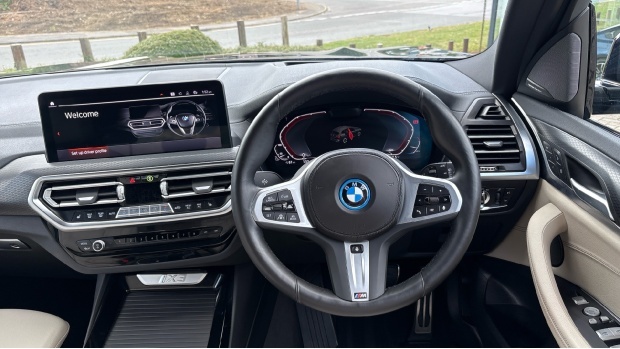 BMW iX3 80Kwh M Sport Pro VF22FYW Black #5