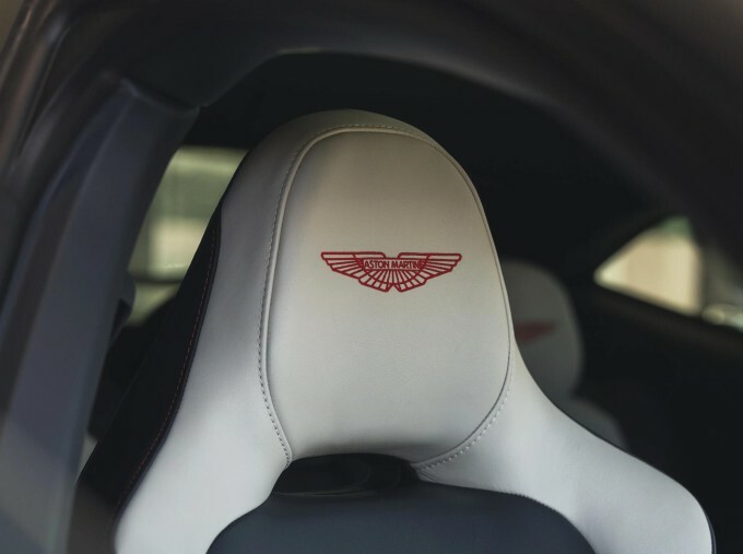 Aston Martin DBX V8 Euro 6 Black #5
