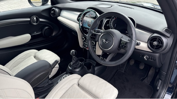 Mini Hatch Cooper Exclusive Euro 6 Black #6