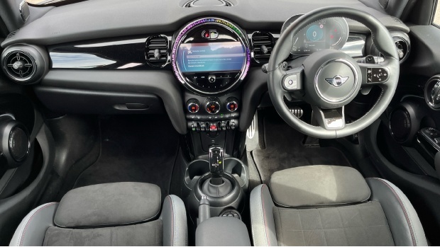 Mini Hatch Cooper S Sport Steptronic Euro 6 WR73YUL Red #4