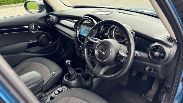 Mini Hatch Cooper Classic Euro 6 WV22XDD Blue #6