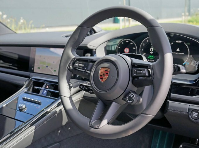 Porsche Panamera Panamera Limousine Green #4