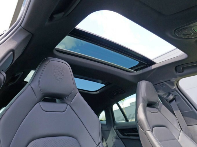 Porsche Panamera Panamera Limousine Green #3