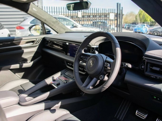 Porsche Macan Macan Suv Grey #4