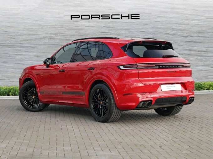 Porsche Cayenne V6 E-hybrid 25.9Kwh S Black Edition Tiptronics Eur Red #2