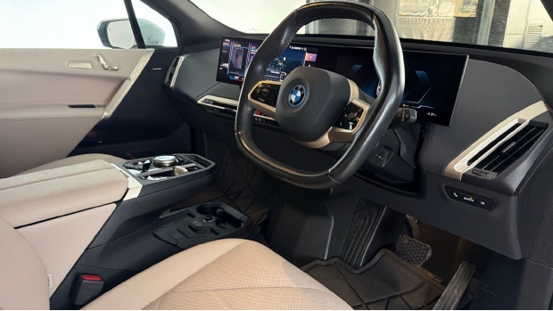 BMW iX 40 76.6Kwh M Sport Xdrive SB22CFO White #6