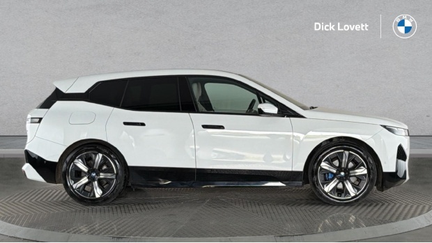 BMW iX 40 76.6Kwh M Sport Xdrive SB22CFO White #3