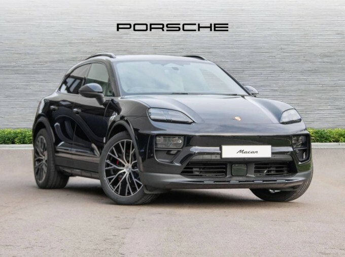 Porsche Macan 100Kwh 4S Black