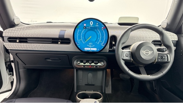 Mini Hatch 1.5C Exclusive Steptronic Euro 6 YC75ENK White #4
