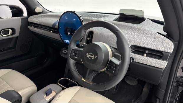 Mini Hatch 2.0S Exclusive Steptronic Euro 6 YG75UOP Black #6