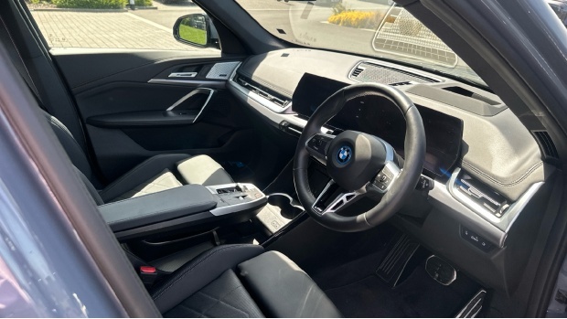 BMW iX1 30 66.5Kwh Shadow Edition Xdrive 11Kw Charger YA25AHX  #6