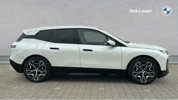 BMW iX 40 76.6Kwh M Sport Xdrive MM22HZT White #3
