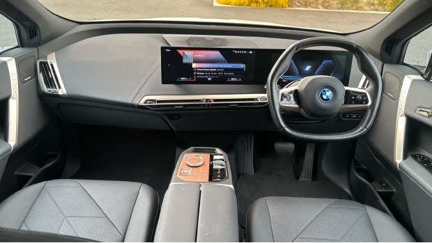 BMW iX 40 76.6Kwh M Sport Xdrive MM22HZT White #4