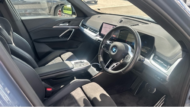 BMW iX1 30 66.5Kwh M Sport Xdrive 11Kw Charger NA24LZO  #6