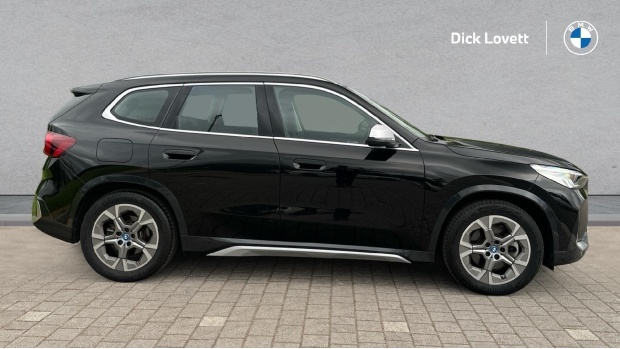 BMW iX1 30 66.5Kwh Xline Xdrive 11Kw Charger BG24XOJ Black #3