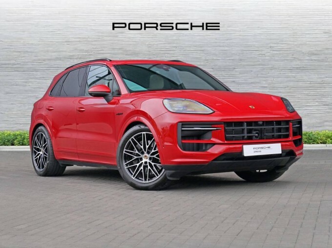 Porsche Cayenne V6 E-hybrid 25.9Kwh Tiptronics Euro 6 Red
