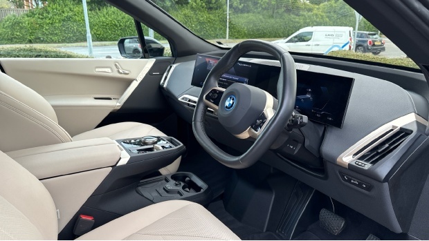 BMW iX 40 76.6Kwh M Sport Xdrive BK22YZC Blue #6