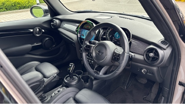 Mini Hatch Cooper Exclusive Steptronic Euro 6 WV23XKX Grey #6