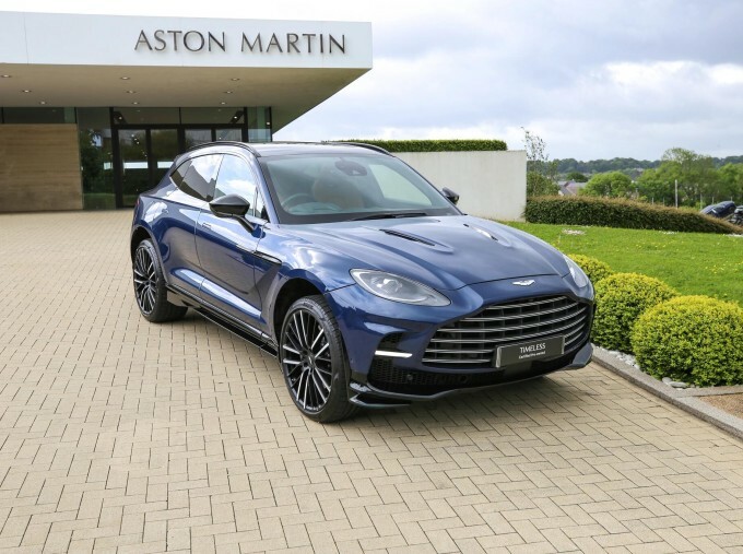 Aston Martin DBX V8 Euro 6 Blue