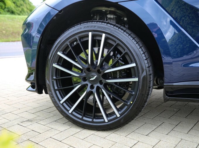 Aston Martin DBX V8 Euro 6 Blue #4