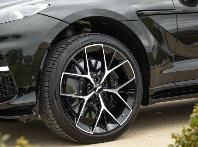 Aston Martin DBX V8 Euro 6 Green #4