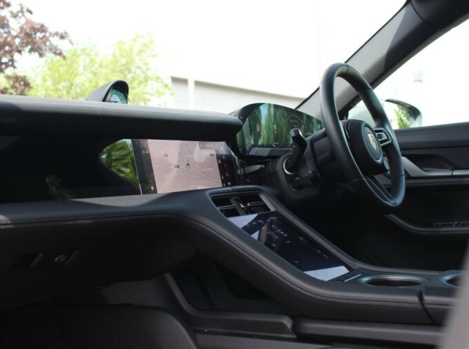 Porsche Taycan Taycan Limousine Grey #3