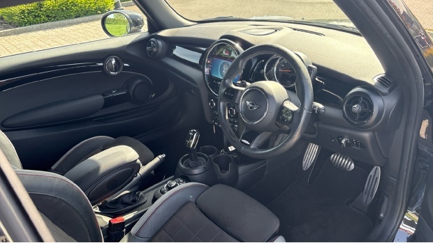 Mini Hatch Cooper S Sport Steptronic Euro 6 WR72YMX Black #6