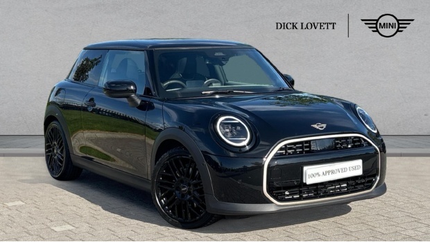 Mini Hatch 1.5C Exclusive Steptronic Euro 6 Black