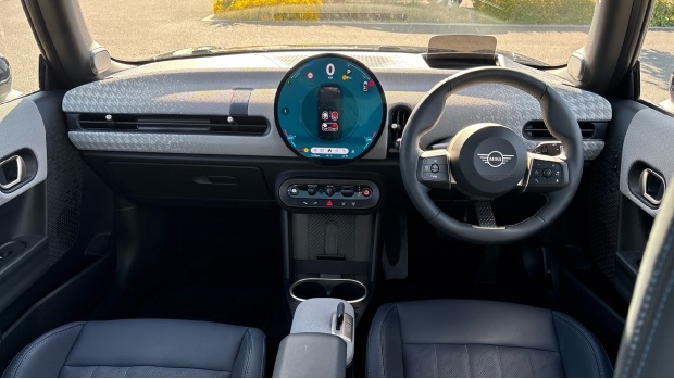 Mini Hatch 1.5C Exclusive Steptronic Euro 6 WV74ZKU Black #4