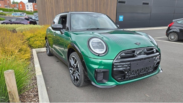 Mini Hatch 2.0S Sport Steptronic Euro 6 Green