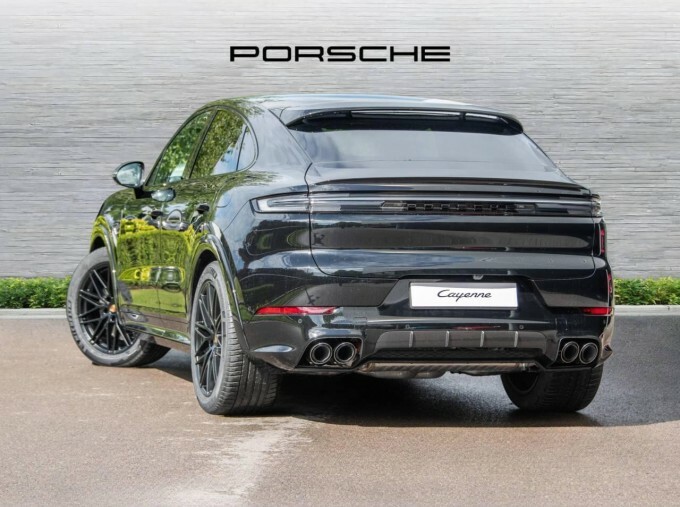 Porsche Cayenne V6 E-hybrid 25.9Kwh Black Edition Tiptronics Euro Black #3
