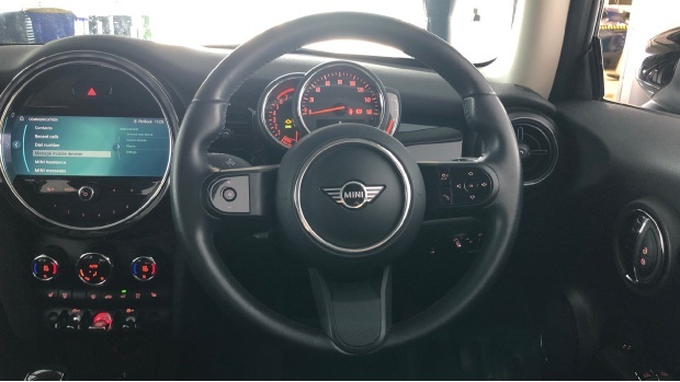 Mini Hatch Cooper Classic Steptronic Euro 6 GD21WRN Grey #5