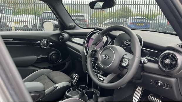 Mini Hatch Cooper S Sport Steptronic Euro 6 DU23ZHW Silver #6