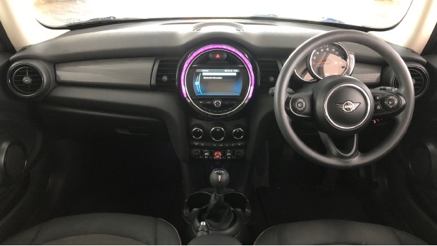 Mini Hatch Cooper Classic Euro 6 WO19VRW Blue #4