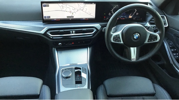 BMW 3 Series 320I M Sport Touring Euro 6 OV74CHZ Blue #4