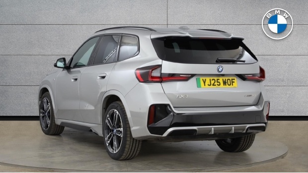 BMW iX1 20 66.5Kwh M Sport Edrive 11Kw Charger Silver #2