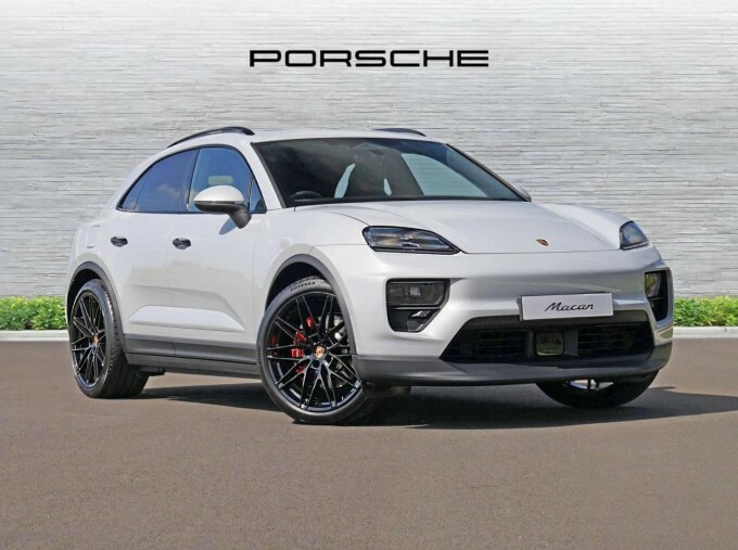 Porsche Macan 100Kwh 4S Grey