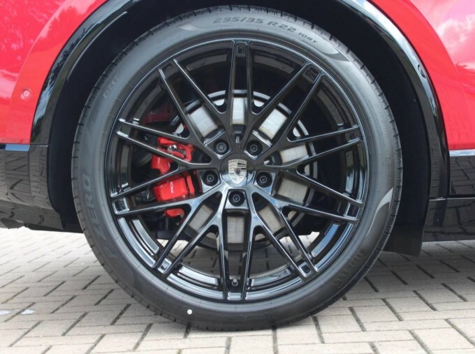 Porsche Macan 100Kwh Turbo Red #6