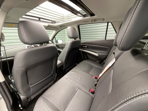 Suzuki S Cross S-cross Hatchback White #18