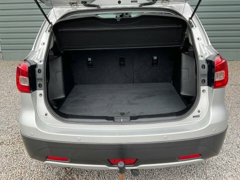 Suzuki S Cross S-cross Hatchback White #14