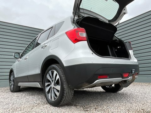 Suzuki S Cross S-cross Hatchback White #15