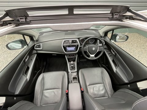 Suzuki S Cross S-cross Hatchback White #9