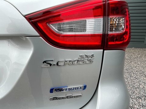 Suzuki S Cross S-cross Hatchback White #16